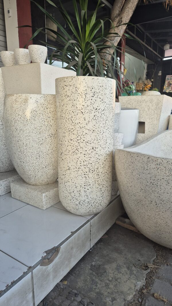 Pot 2